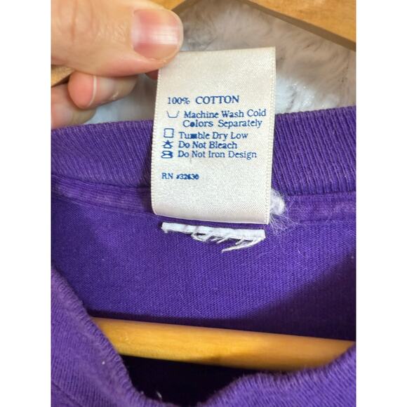 VTG RARE 90s Taz She-Devil Looney Tunes Front/Back Purple USA T-Shirt Fits L/XL* - Picture 5 of 9